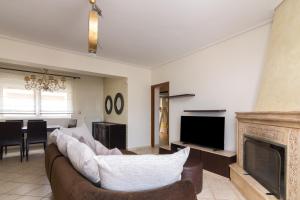 Stylish Family Aprtm with Balcony