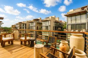 Luxe 1 BR Studio Cenote Sauna Gym and Private terrrace with pool