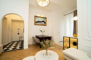Michałowskiego 15 - Luksusowy Apartament Stare Miasto - 3 Sypialnie
