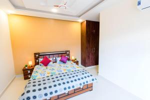 Castle Cottage 3BHK Villa Dehradun by Homeyhuts