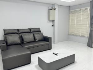 Luxury Friendly Home - 3km to Central Festival Hatyai