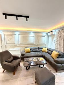 Apartment Sofia - Modern 2-Bedroom Retreat Near Kotor Old Town