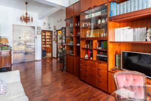 GuestHost - Library Appartment - Teresas House