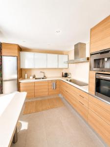 The Cozy Lou Apartment at Centre