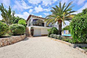 Sara - sea view villa with private pool in Calpe