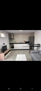 Apartamento con Piscina y Barbacoa