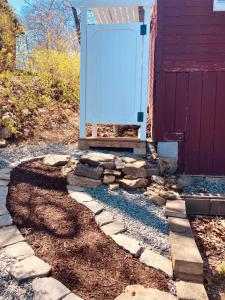 Lakefront Glamping Cottage- Fishing-Swimming-Boating