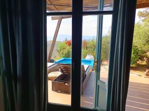 Kalliberry Cycladic hidden gem with outdoor bathtub