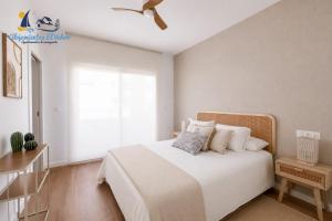 Exclusiva casa de diseño con piscina a 200 m playa