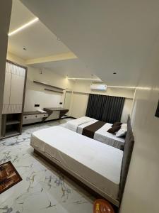 Hotel D Lite Inn