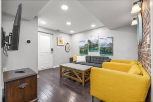 Cozy Apartment - Near BYU, UVU, Heart of Orem