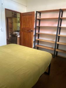 2 Cabaña Reimiro - HOSTAL- Habitación privada con baño compartido