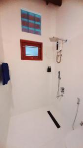 Anchor House