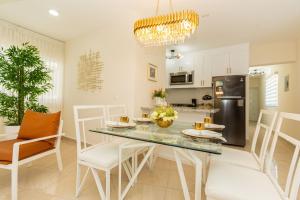 family apt centric near historic center boardwalk