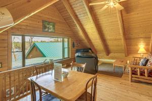 Waterfront UP Badger Lodge BnB on Powell Lake