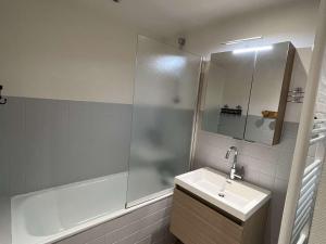 Appartement spacieux avec balcon - 4 pers. - FR-1-871-59