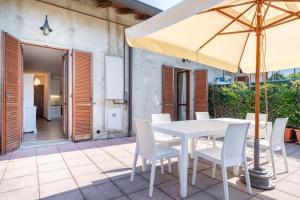 Sunny Apartment with Terrace