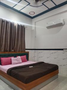 Shloka guest house