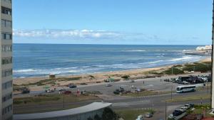 Apto Punta del Este stop 4 playa brava