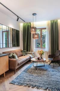 THE POINT Boutique Studio in the City Center