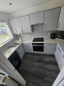 Lovely & cosy house - perfect for leisure and contractors