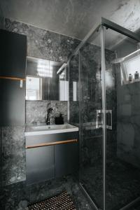 Bubbles 2 Apartments
