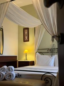 Evzin Hotel