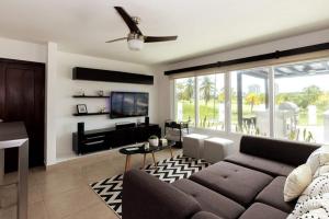 The Golf Oasis Villa by AcoModo