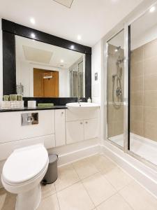 The Paddington Residence - Paddington Central, Balcony with Canal Views, Air Con, Parking