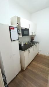 Urban Oasis Suite Design & Comfort in Ponti Romani