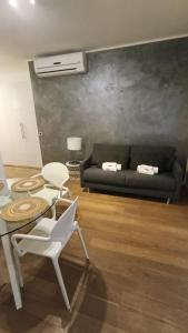 Urban Oasis Suite Design & Comfort in Ponti Romani