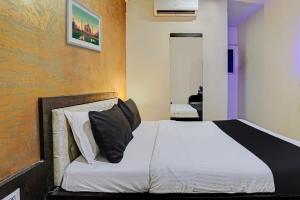 Hotel O Lotus Residency Near Anand Nagar Metro Station