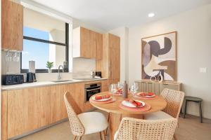 CRO-2401 Luxury Corner 2 Bedrooms in Downtown Miami