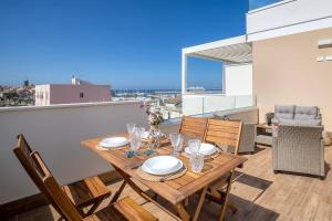 Blue Harbor Terrace view unit with terrace overlooking the sea img23