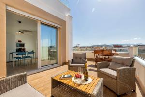 Blue Harbor Terrace view unit with terrace overlooking the sea img30
