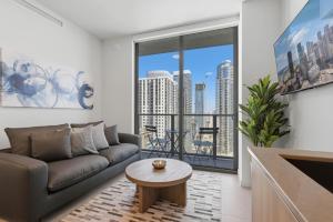 501-3510 Luxury Ocean View from Balcony Rooftop Pool & GYM