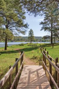 Pagosa Springs Resort 4BR 4BA King Balc