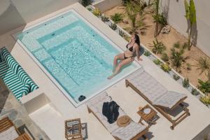 Studio Anel - Jacuzzi Garden Retreat