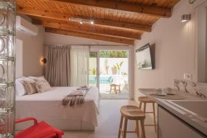 Studio Anel - Jacuzzi Garden Retreat