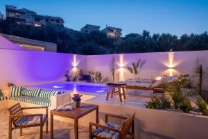 Studio Anel - Jacuzzi Garden Retreat