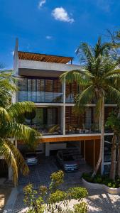 Luxury Beachfront 3BR Appartment