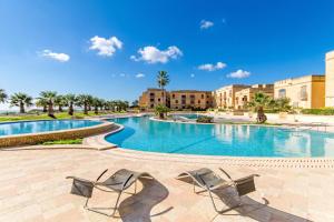 Harbour Views Gozitan Villa Shared Pool - Happy Rentals