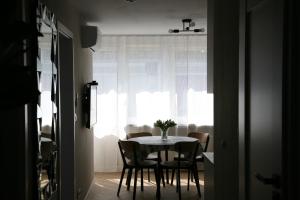 Central Palace View Apartment
