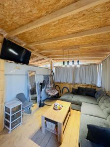 Luxury Beachfront Bungaloo in Kavatsi