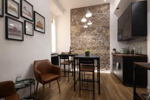 Style & Stone Guest House