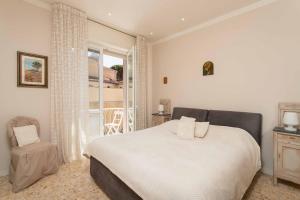 Viareggio sea view and 400 meters from the beach