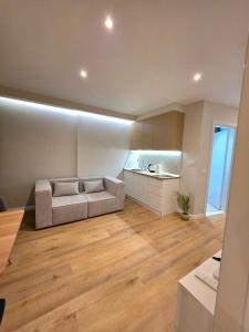 JACUZZI LIVING TIRANA center 1