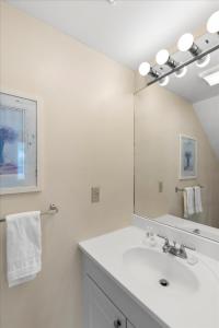 Cayo Hueso Suite Cuban Club