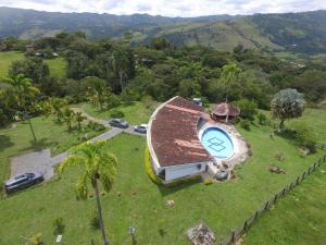 Casa Merak Villa de Lujo con Piscina Infinita y Vista 360 Desconexión Total Oiba Santander