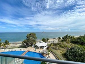 Fully furnished beachfront apartment with terrace in Santa Clara Panama